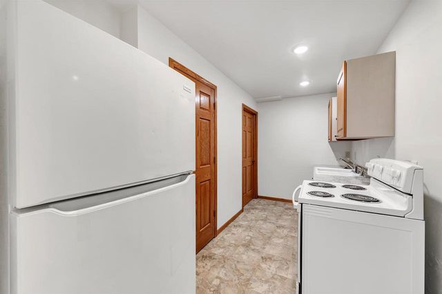 531 DIAMOND RIDGE CIRCLE, Denmark, WI 54208
