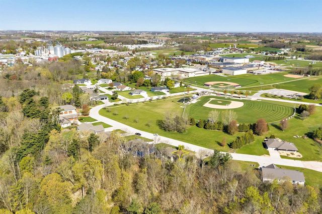 531 DIAMOND RIDGE CIRCLE, Denmark, WI 54208