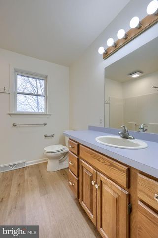 1001 REBECCA DR, Lititz, PA 17543