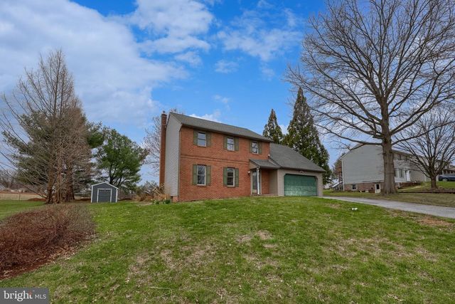 1001 REBECCA DR, Lititz, PA 17543
