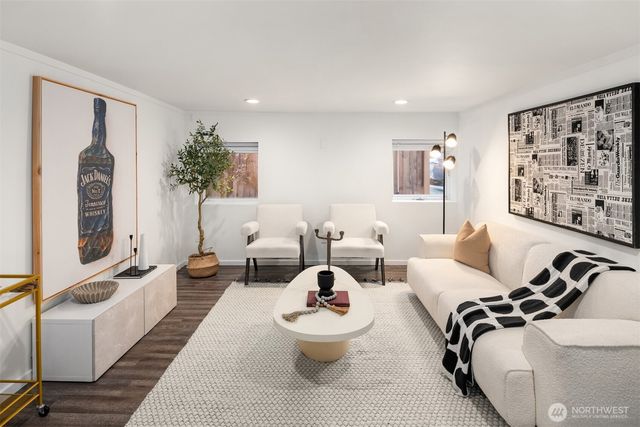 7506 16th Avenue NW, Seattle, WA 98117