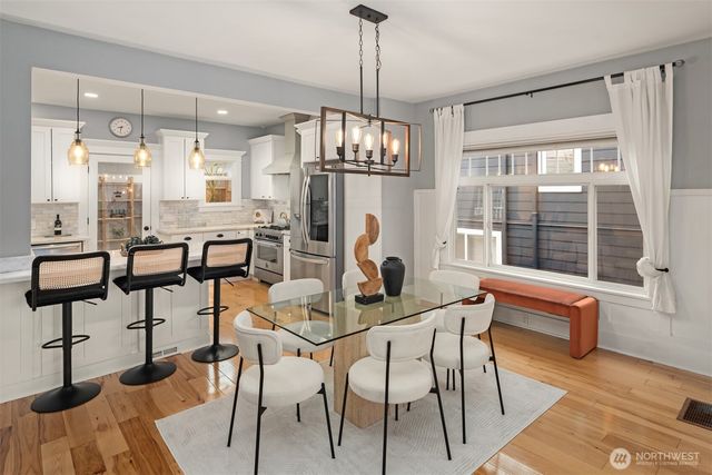 7506 16th Avenue NW, Seattle, WA 98117