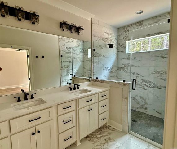 20 Realeza Court, Hot Springs Village, AR 71909