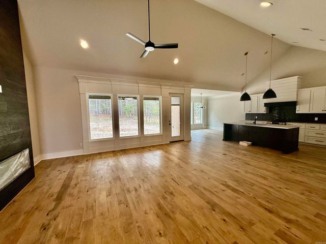 20 Realeza Court, Hot Springs Village, AR 71909