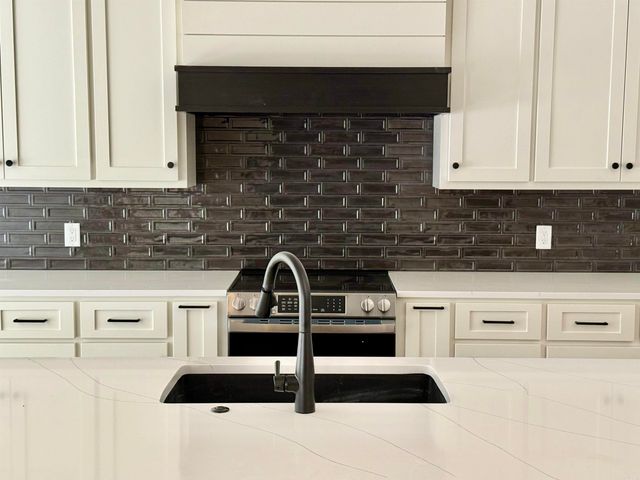 20 Realeza Court, Hot Springs Village, AR 71909