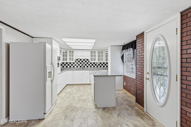 5707 Daniels Rd, Knoxville, TN 37938