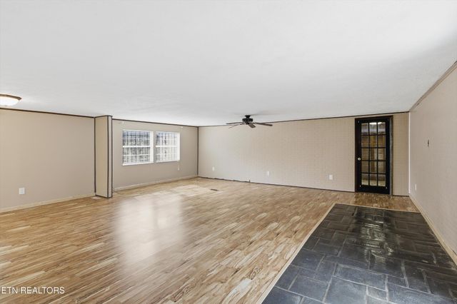 5707 Daniels Rd, Knoxville, TN 37938