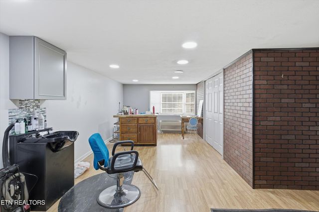 5707 Daniels Rd, Knoxville, TN 37938