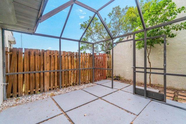 16 Crossings Circle D, Boynton Beach, FL 33435