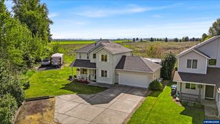 1299 Elana Dr, Woodburn, OR 97071