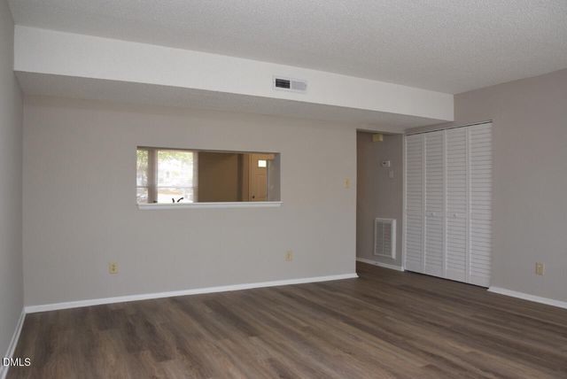 7712 Kingsberry Court, Raleigh, NC 27615