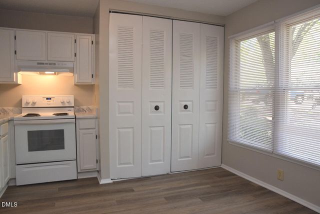 7712 Kingsberry Court, Raleigh, NC 27615