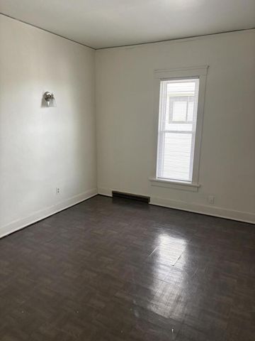 417 N 5th STREET, Manitowoc, WI 54220