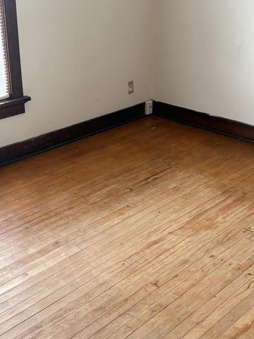 417 N 5th STREET, Manitowoc, WI 54220