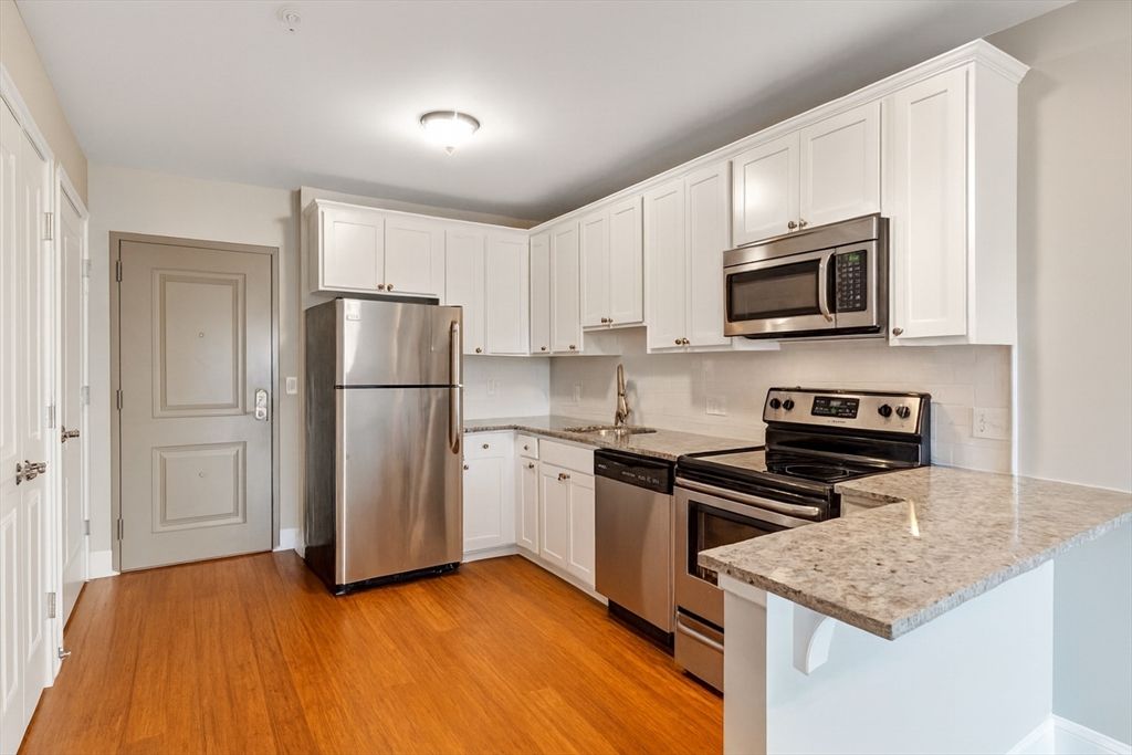 9 Needhams Landing Road 107, Lynn, MA 01905