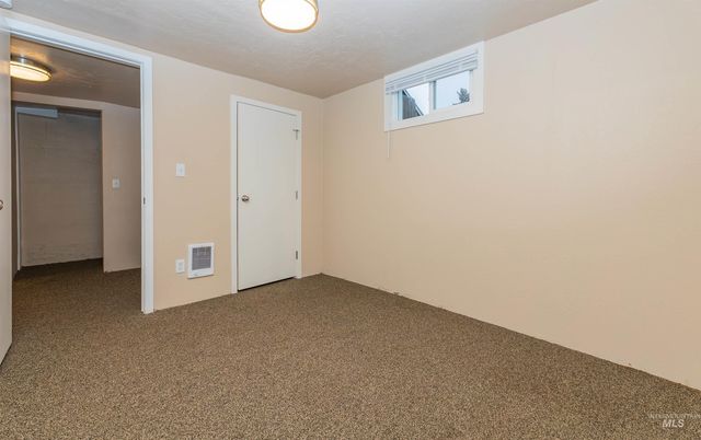 212 E Washington Ave, Nampa, ID 83686