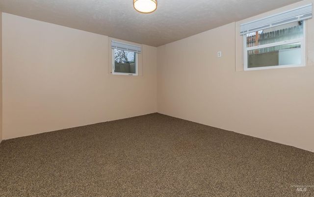 212 E Washington Ave, Nampa, ID 83686