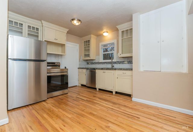 212 E Washington Ave, Nampa, ID 83686