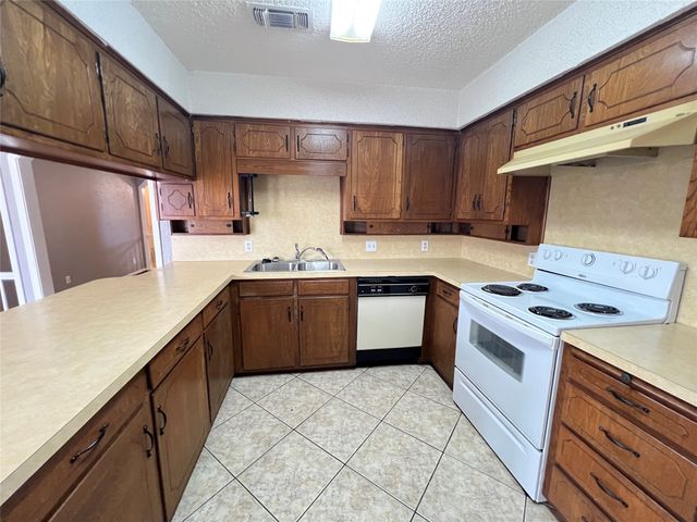 6403 San Juan Avenue, Fort Worth, TX 76133