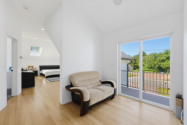 2 Vine St, Wrentham, MA 02093