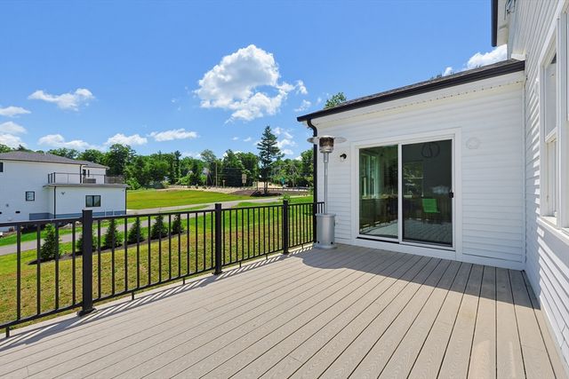2 Vine St, Wrentham, MA 02093
