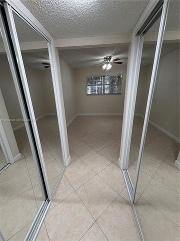 220 SW 9th Ave 402, Hallandale Beach, FL 33009