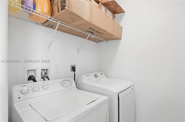 10870 NW 88th Ter 214, Doral, FL 33178