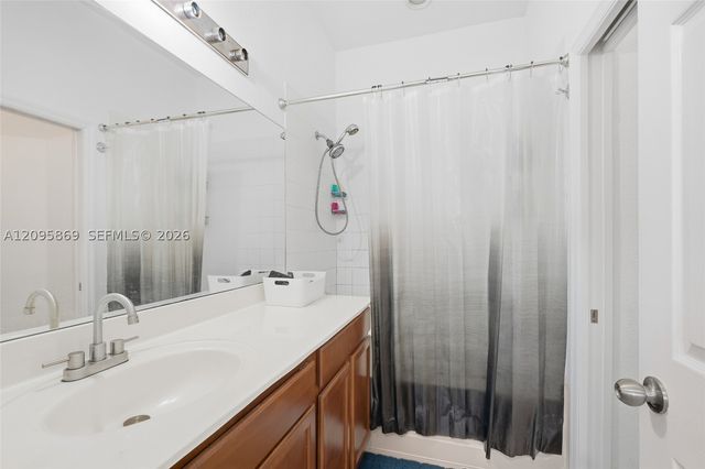 10870 NW 88th Ter 214, Doral, FL 33178