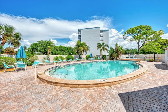 4460 IRONWOOD CIRCLE 102A, Bradenton, FL 34209