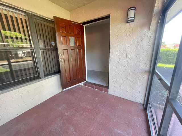 7112 NW 78TH Avenue, Tamarac, FL 33321