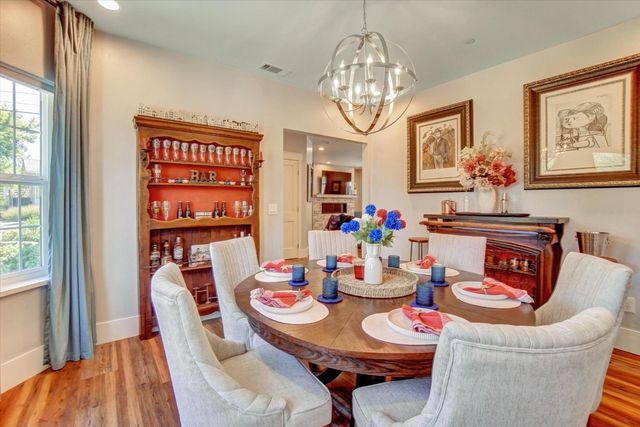 933 Monica Way, Placerville, CA 95667