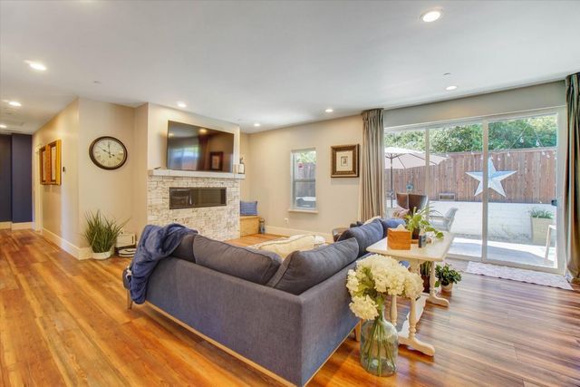 933 Monica Way, Placerville, CA 95667