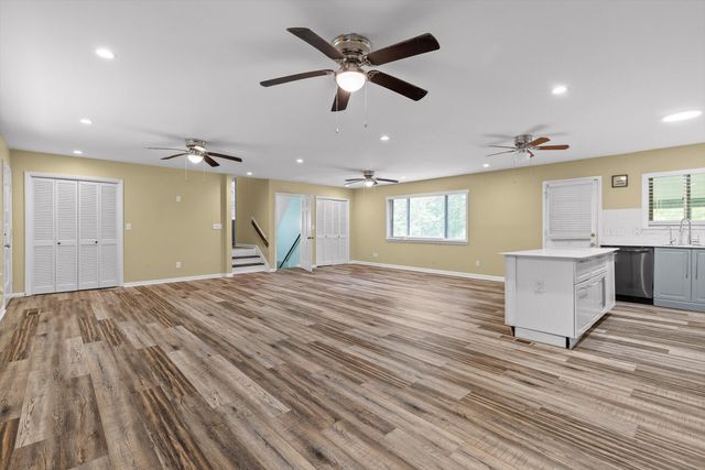 8619 Igou Gap Road, Chattanooga, TN 37421