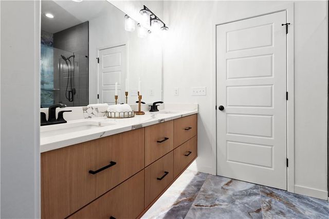 22598 W 93rd Street, Lenexa, KS 66227