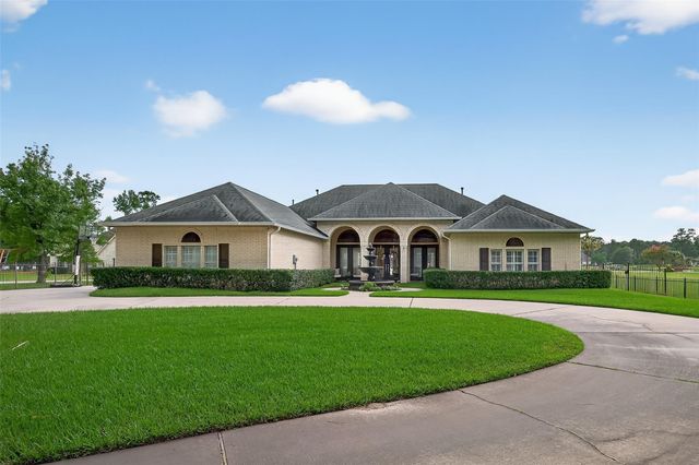 31810 Edgewater Drive, Magnolia, TX 77354