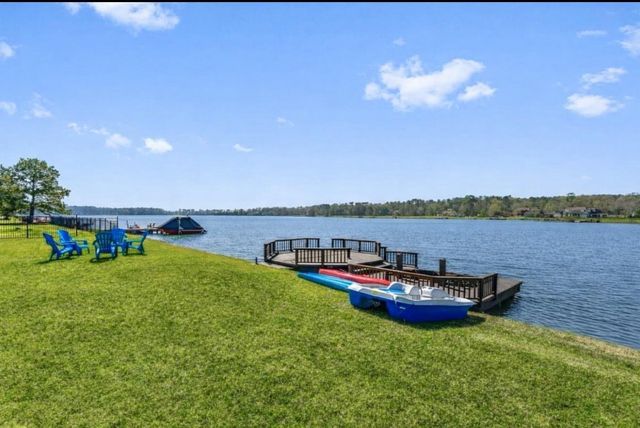 31810 Edgewater Drive, Magnolia, TX 77354