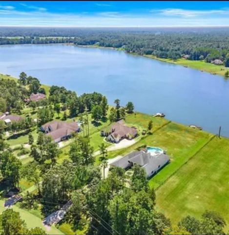 31810 Edgewater Drive, Magnolia, TX 77354