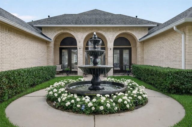 31810 Edgewater Drive, Magnolia, TX 77354