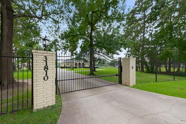 31810 Edgewater Drive, Magnolia, TX 77354