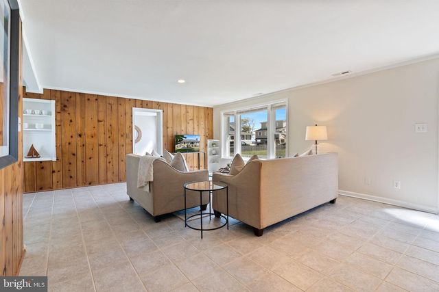 2824 BAY BLVD, Huntingtown, MD 20639