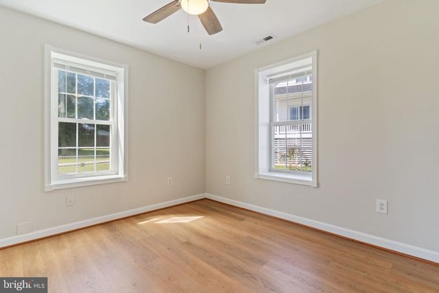 2824 BAY BLVD, Huntingtown, MD 20639