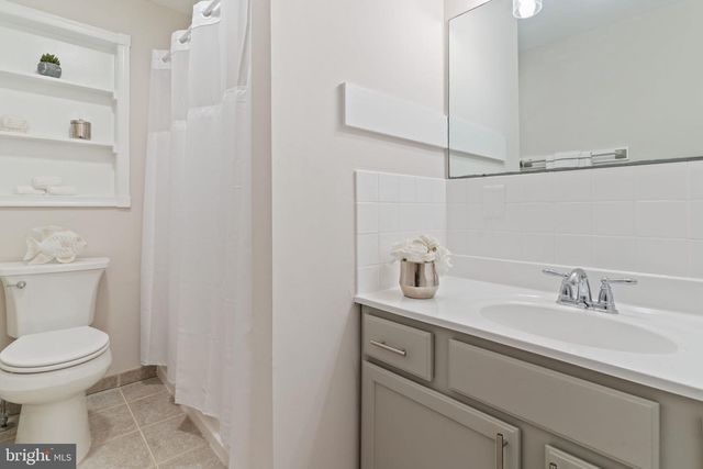 2824 BAY BLVD, Huntingtown, MD 20639