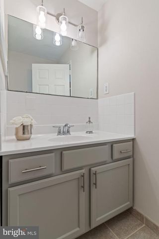 2824 BAY BLVD, Huntingtown, MD 20639