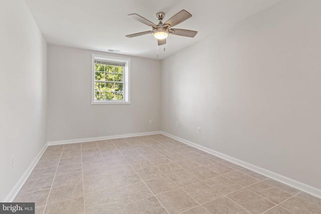 2824 BAY BLVD, Huntingtown, MD 20639