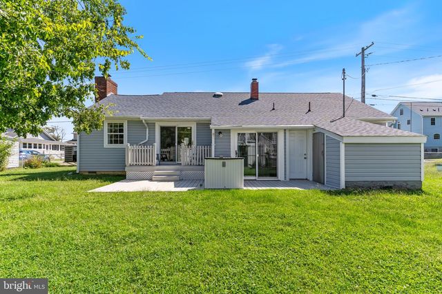 2824 BAY BLVD, Huntingtown, MD 20639