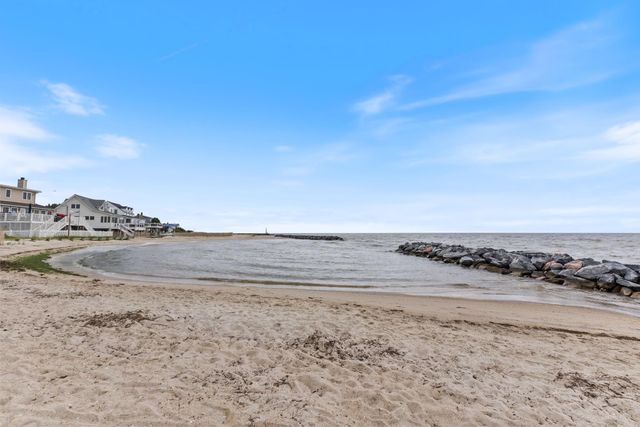2824 BAY BLVD, Huntingtown, MD 20639