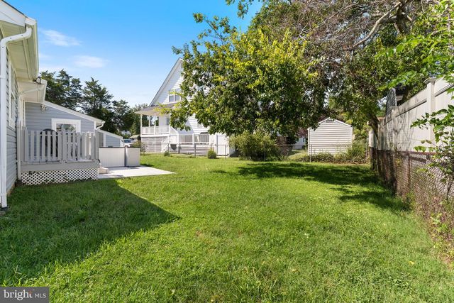 2824 BAY BLVD, Huntingtown, MD 20639