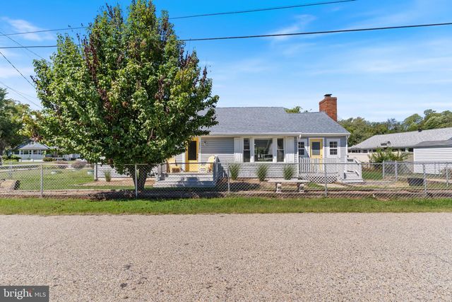 2824 BAY BLVD, Huntingtown, MD 20639