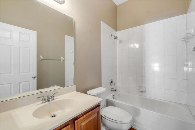 414 HOLLY FERN TRAIL, Deland, FL 32720