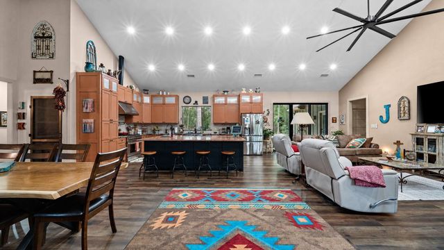 8233 Quarter Horse Lane, Waller, TX 77484